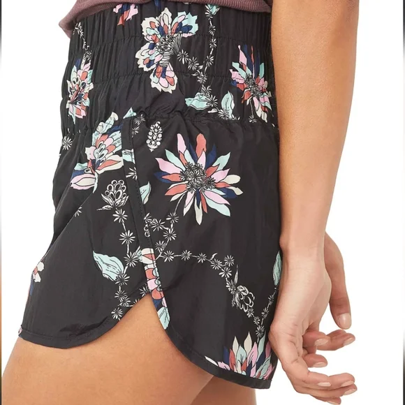 FP Movement - "The Way Home" shorts - Picture 2 of 3